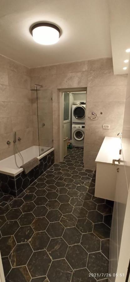 Nitsa Sea View Luxurious Apartment Netanya Eksteriør bilde